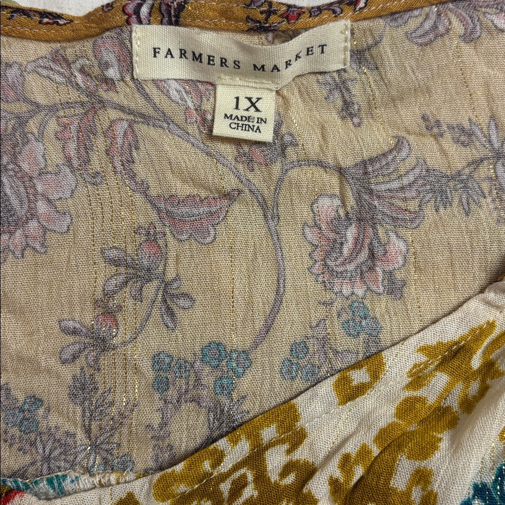 Colorful Patterned Blouse - Picture 3 of 4